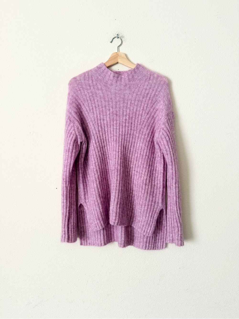 By Malene Birger SMALL Cyrhila oversized ribbed knit wool sweater in lilac pink